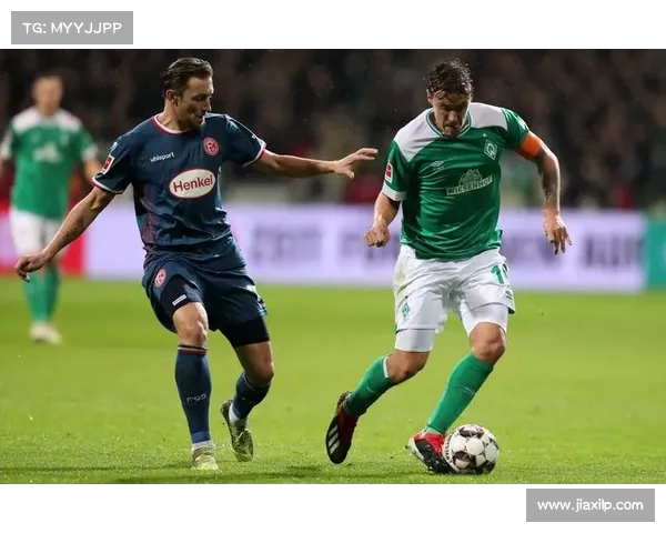 法尔范在沙尔克04的踢球位置分析及其战术作用探讨 法尔范在沙尔克04的踢球位置分析及其战术作用探讨