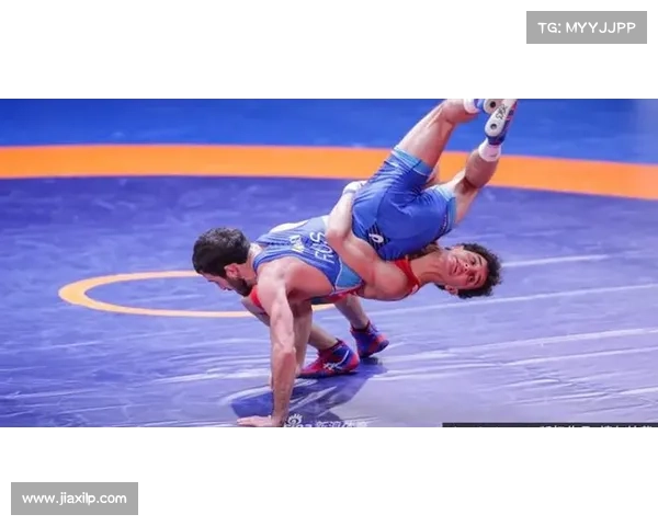 意大利体操选手乔治娅·维拉荣获欧洲体操锦标赛女子平衡木金牌 意大利体操选手乔治娅·维拉荣获欧洲体操锦标赛女子平衡木金牌